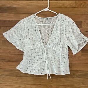 Madewell eyelet tie-front top, size S. Never worn!